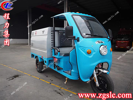 一人一車(chē)即可完成清洗作業(yè)，程力牌三輪高壓清洗車(chē)清洗道路的好幫手